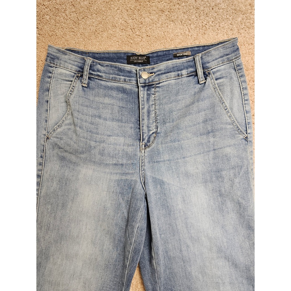 Judy Blue High Waist Wide Leg Jeans Light Wash Denim Size 15/32 JB82401MD - Picture 3 of 8